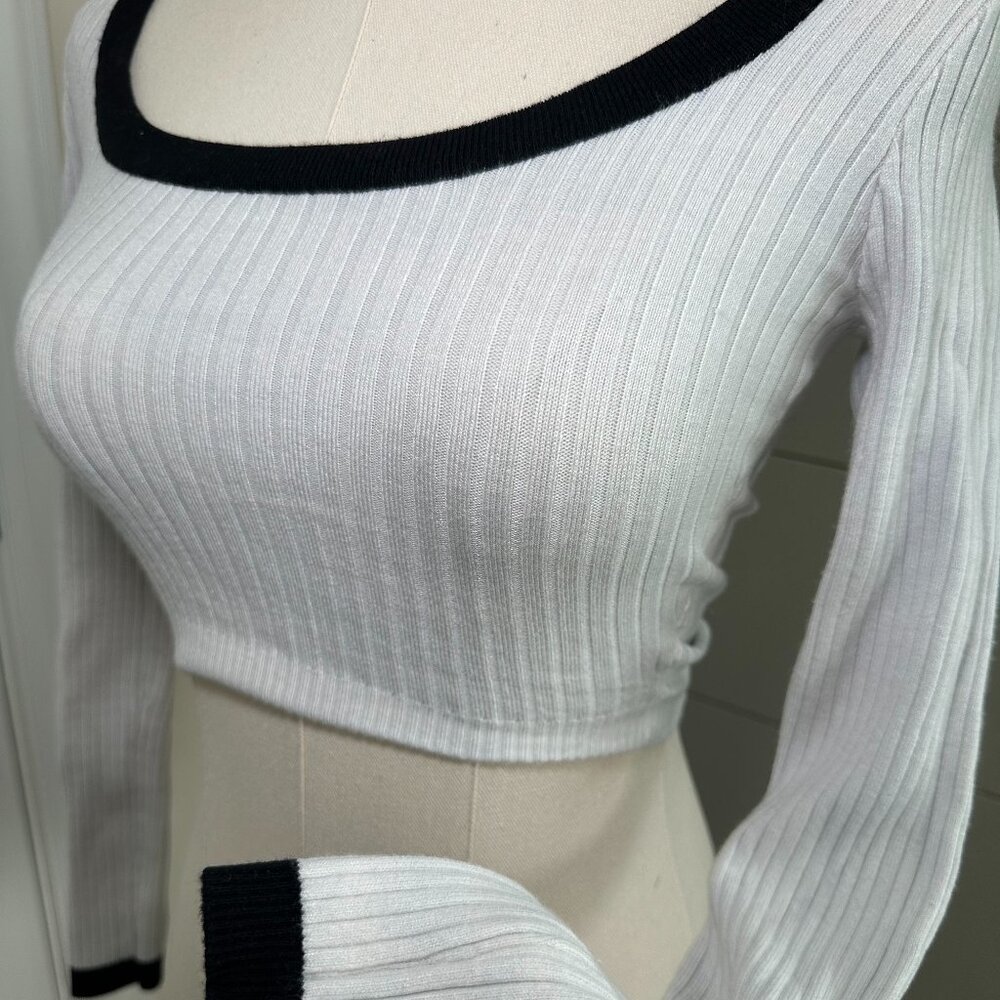 Meshki Cropped Fitted Off Cream/Black Sweater- size XS- off shoulder